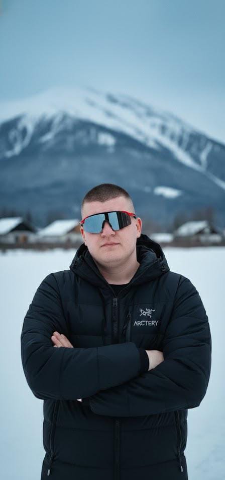 Артист , исполнитель песен